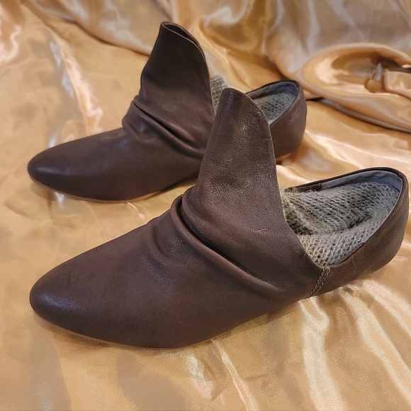 Shellys London booties w/attached knit. Size 40 - Picture 6 of 7